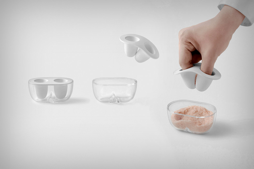 https://www.yankodesign.com/images/design_news/2018/05/nendo-puts-imagination-and-delight-into-container-lids/nendo_air_lids_layout.jpg