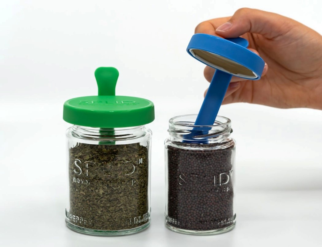 Someone finally had the sense to build a spoon right into the jar's lid! -  Yanko Design