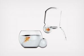 The remarkable simplicity of a fishbowl that lets you change the water ...