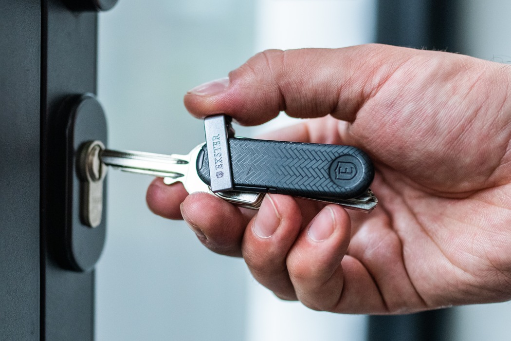 This smart key organizer uses Google Home to track your keys
