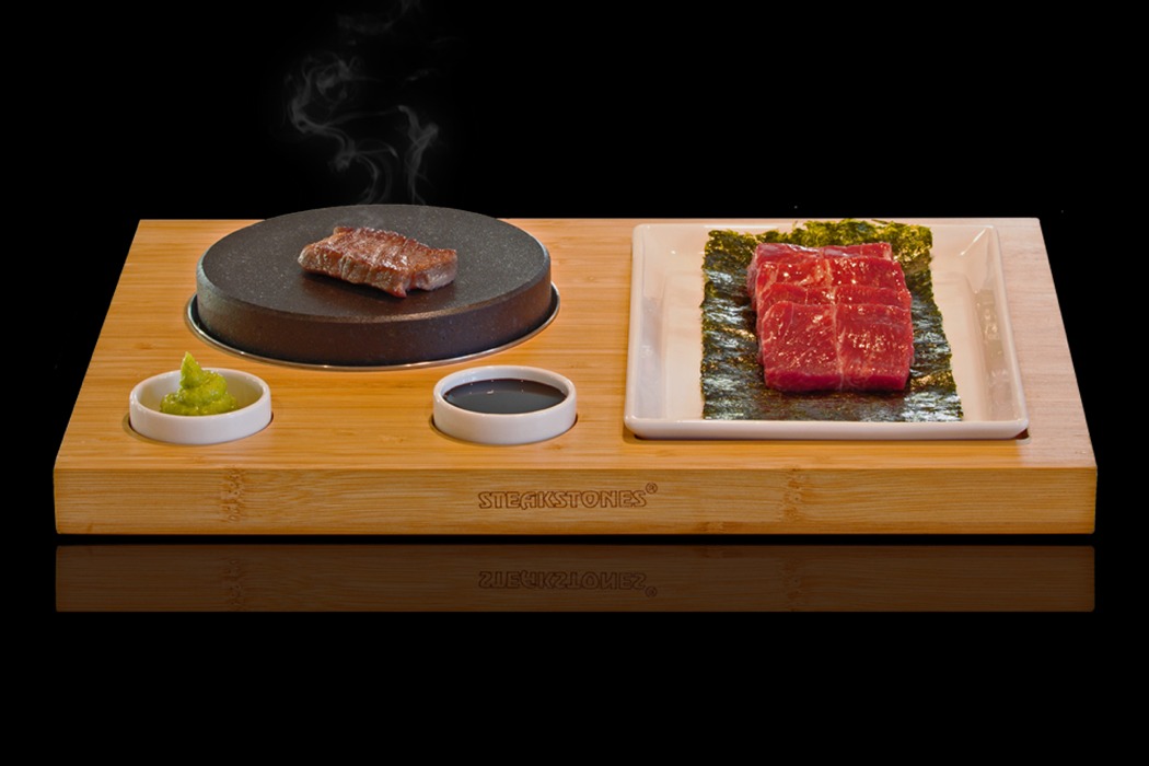 https://www.yankodesign.com/images/design_news/2020/05/this-tabletop-teppanyaki-kit-is-for-everyone-craving-japanese-food-at-home/Ishiyaki_Set_brings_Teppanyaki_table_to_your_home_05.jpg