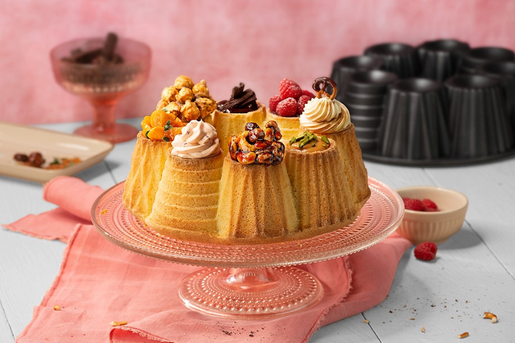 https://www.yankodesign.com/images/design_news/2020/06/this-geometric-bundt-cake-mold-makes-design-taste-delicious/t_and_t_cake_mold_1.jpg