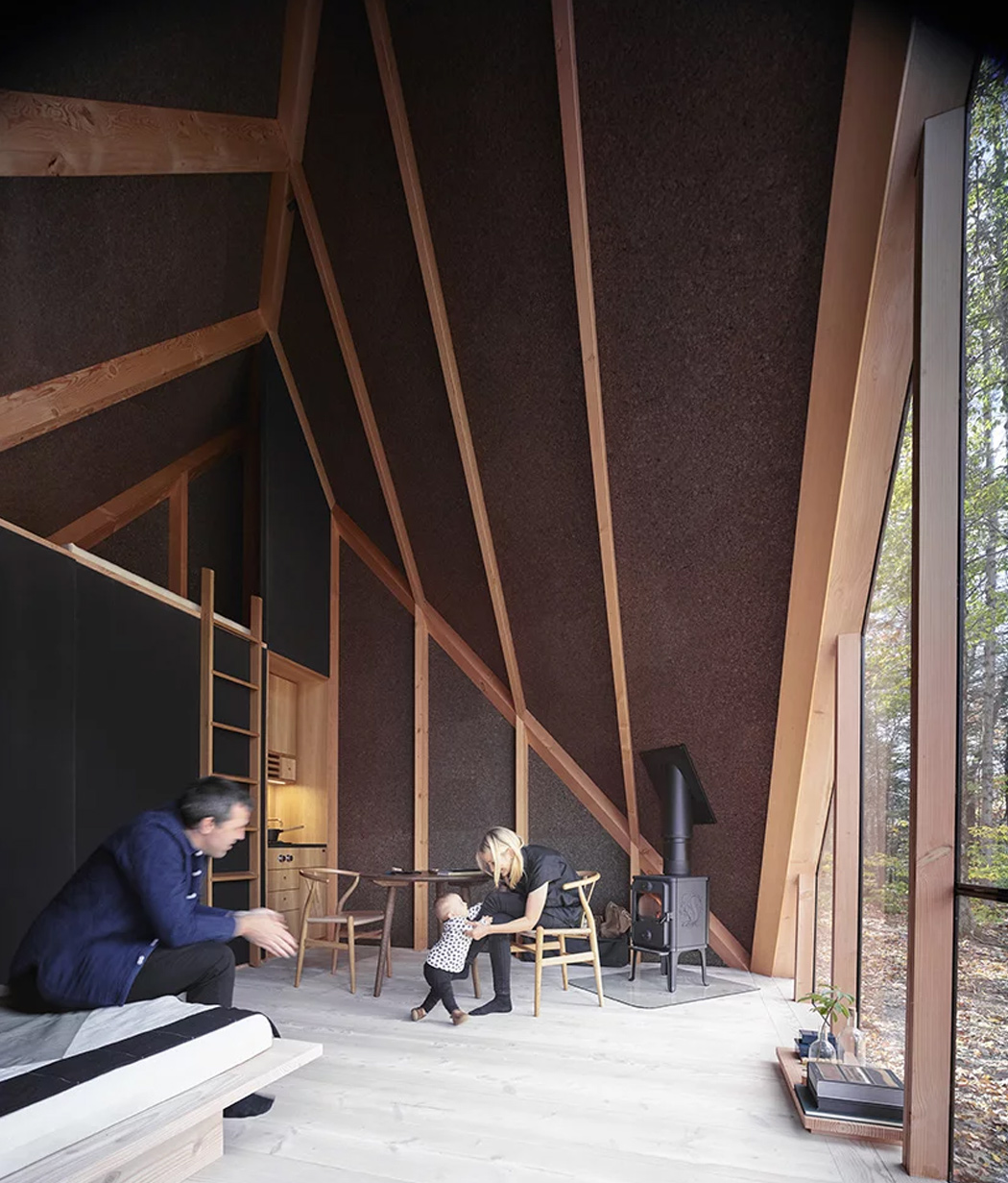 https://www.yankodesign.com/images/design_news/2020/07/tiny-home-setups-that-prove-why-micro-living-will-be-the-next-big-trend-part-4/10-A45-Bjarke-Ingels-Group_Tiny-Home2.jpg