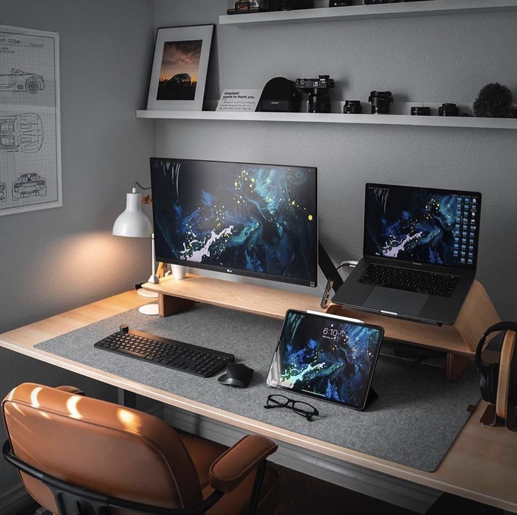 Student + Gaming Desk Setup 2020 // Minimal Dual Laptop Workflow! 