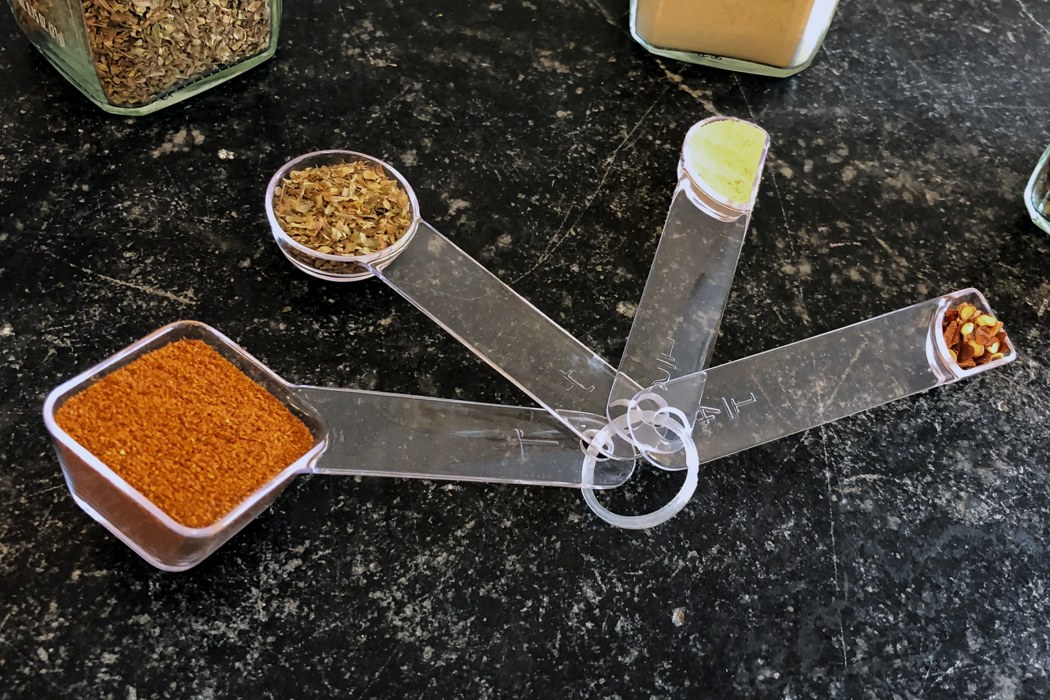 Folding Measuring Spoons : measuring spoon shape