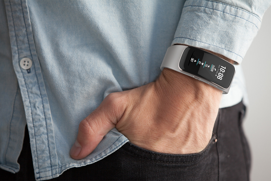 Samsung’s Galaxy Smartwatch just got a makeover with a reimagined tank ...
