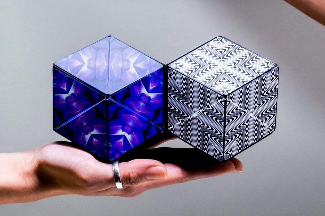 Forget the Rubik's Cube… this origami-inspired shape-shifting cube is the  most entertaining toy you'll see - Yanko Design