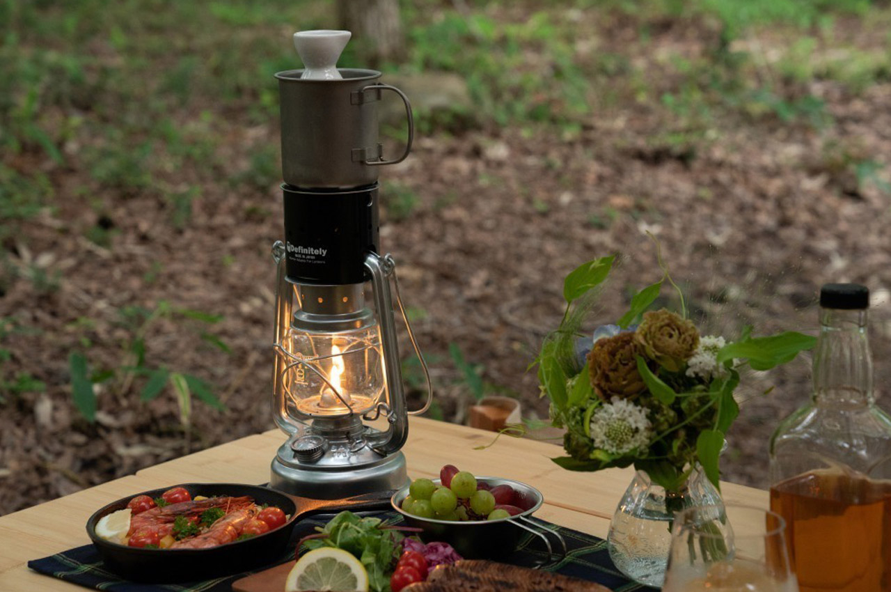https://www.yankodesign.com/images/design_news/2021/09/this-instant-cooking-pot-employs-lanterns-heat-energy-to-prep-meals-on-adventure-trips/Wamp-camping-cooking-pot_adventure-gear_-6.jpg