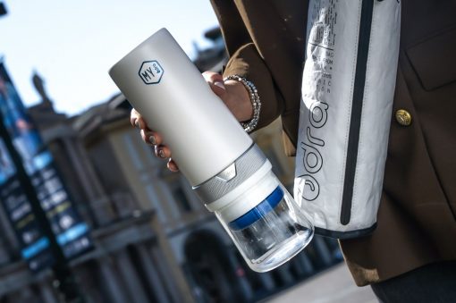 https://www.yankodesign.com/images/design_news/2021/10/plastic_free_water_bottle_that_keep_tracks_of_your_water_intake-510x339.jpg