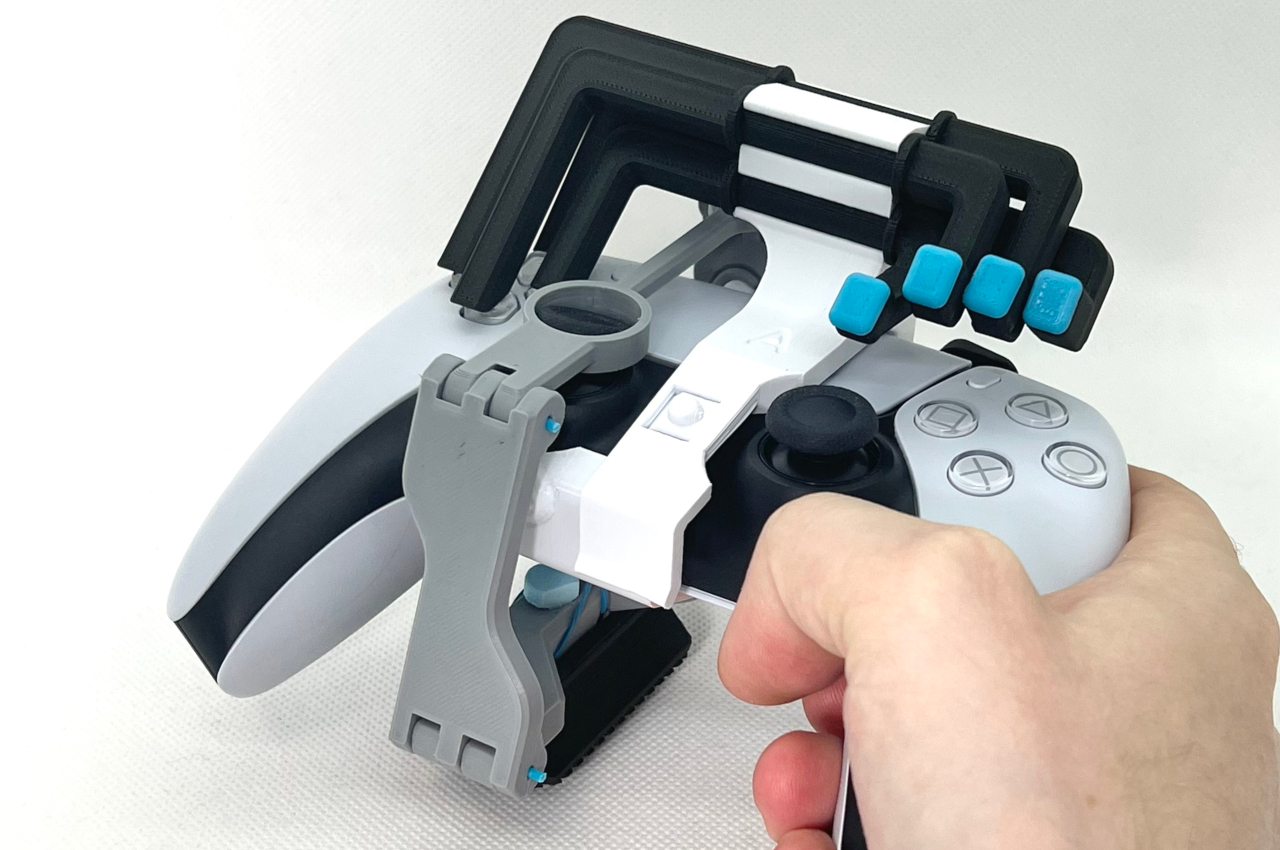 PS5 + PC One-Handed Controller