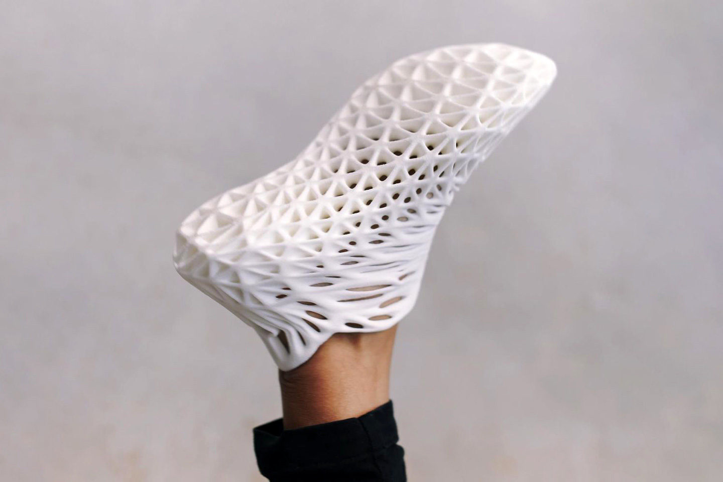 This parametric 3D printed sneaker is made entirely out of one single  flexible material - Yanko Design