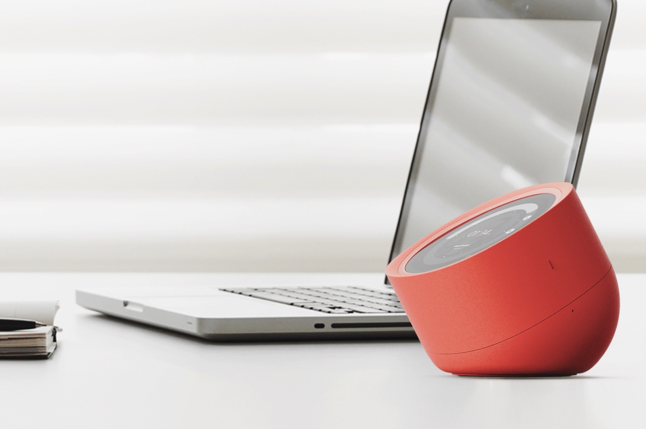 The most unusual work desk accessories you need for your home office »  Gadget Flow