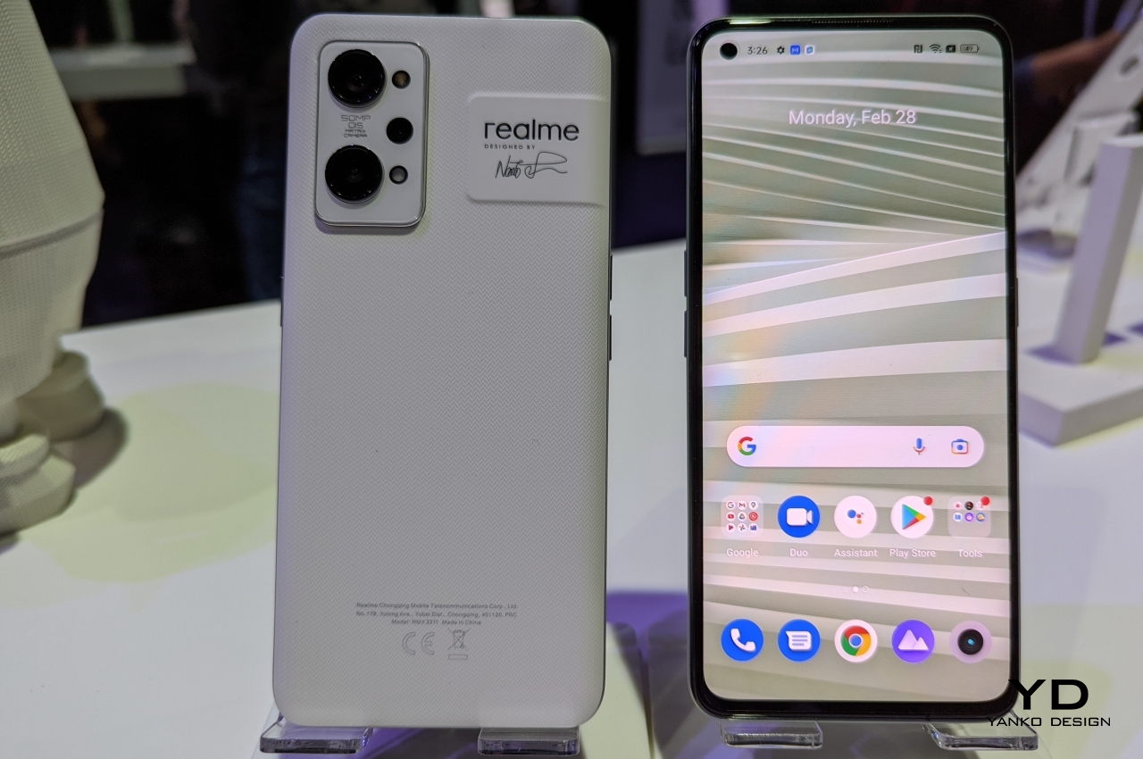 Realme announces $725 GT2 Pro flagship with 'bio-based polymer' design -  The Verge
