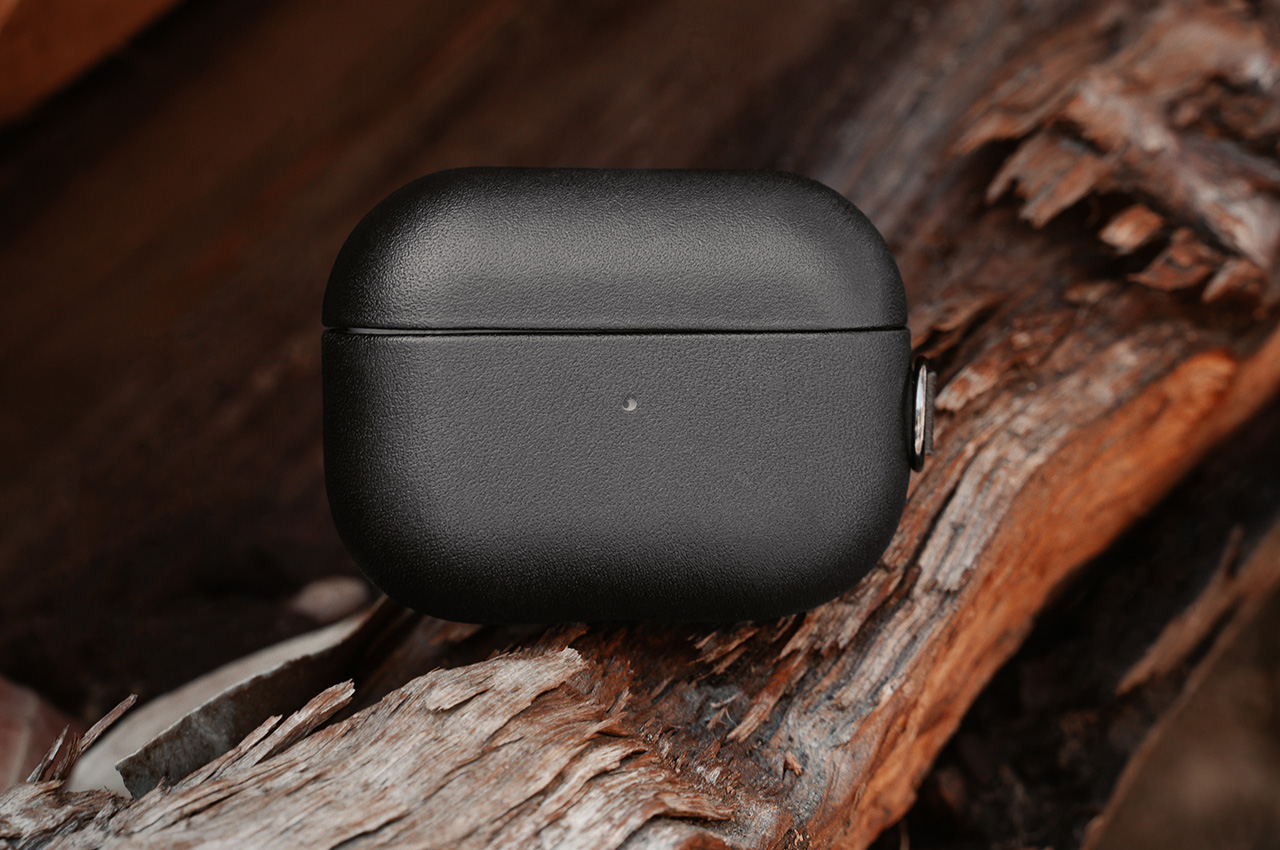 MacBook 16 & 15 inch Leather Carrying Case - SANDMARC Black