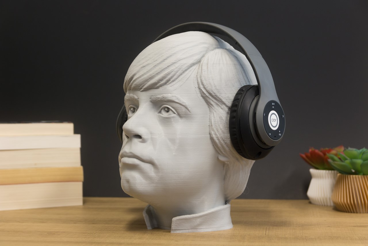 Star Wars Inspired 3d Printed Headphone Stands Are The Perfect