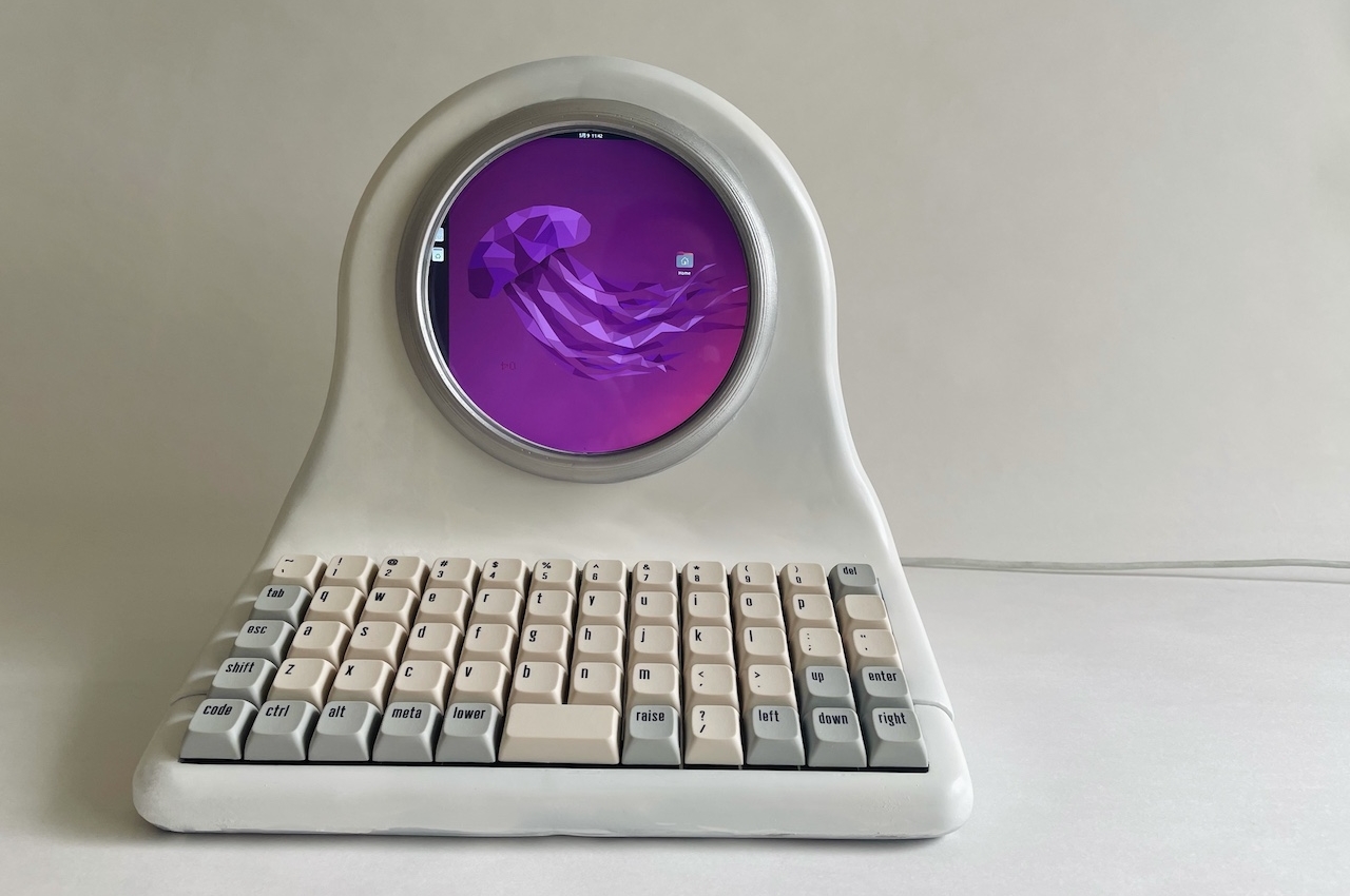 Bezienswaardigheden bekijken Verwoesten bronzen This funky retro-futuristic computer is actually a laptop in disguise -  Yanko Design