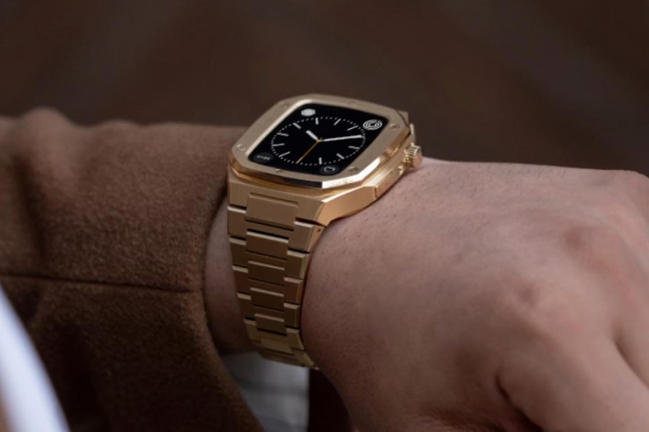Turn your Apple Watch into a Rolex with these metal cases Yanko Design