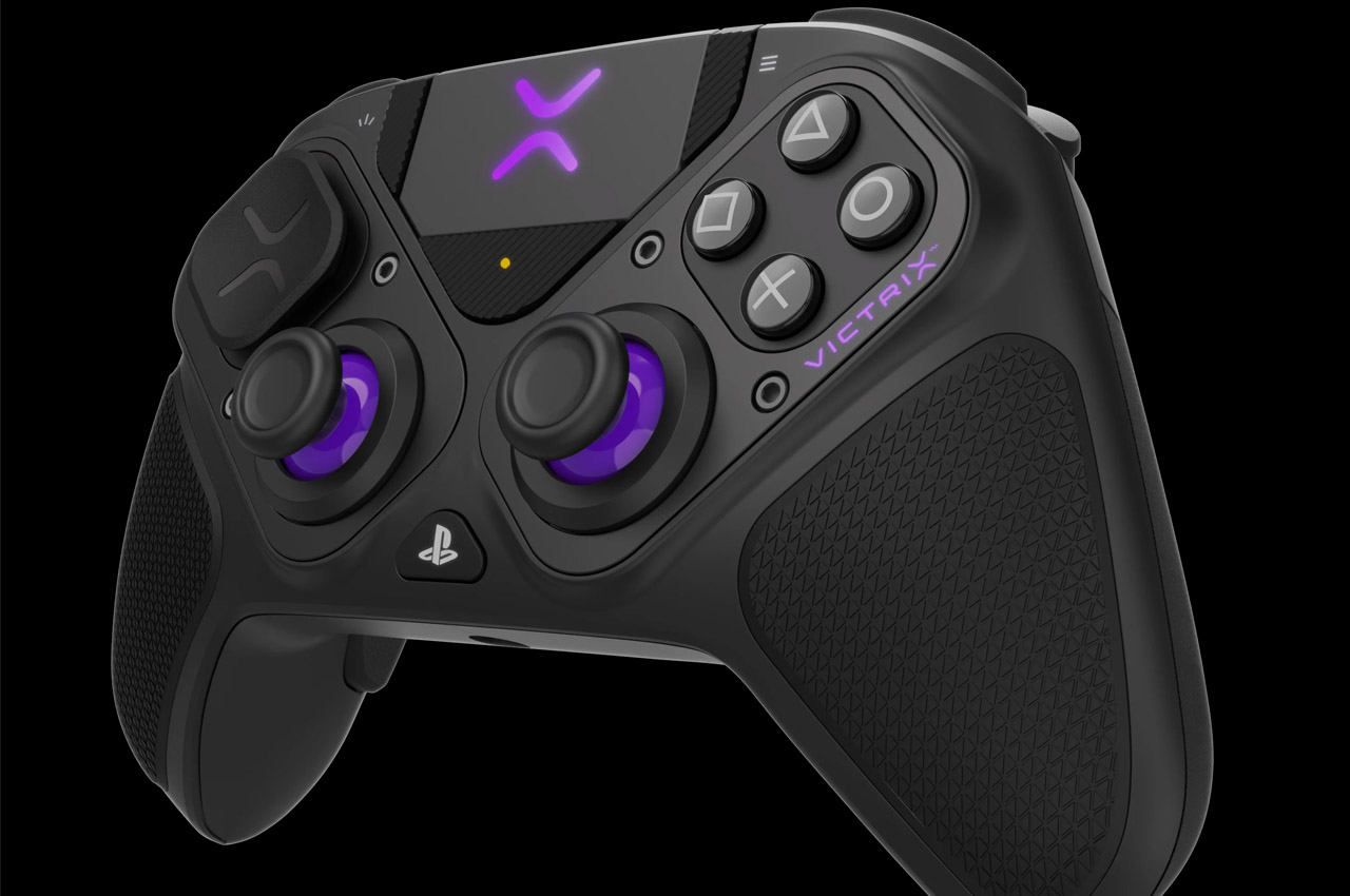#Pro BFG modular controller for PS5 is tailored for fighting games, turns into Xbox configuration without much fuss