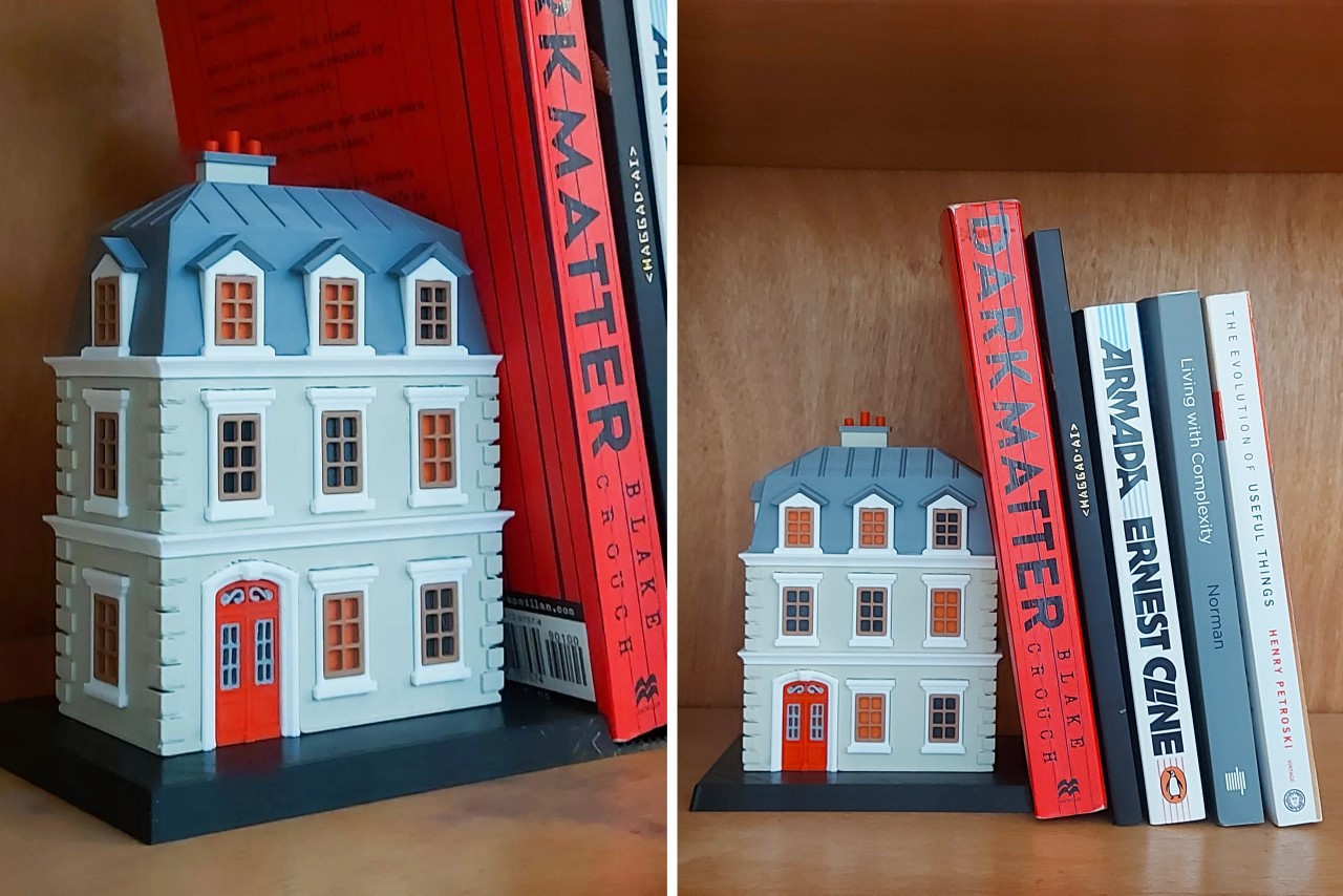 #Art Meets Functionality: This 3D Printed Parisian Building Bookend is Perfect for the Literary Traveler
