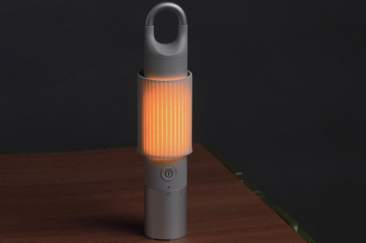 https://www.yankodesign.com/images/design_news/2023/05/hoto-flashlight-duo-boasts-multiple-modes-usability-scenarios-for-camping-situations/HOTO-Flashlight-DUO-7.jpg