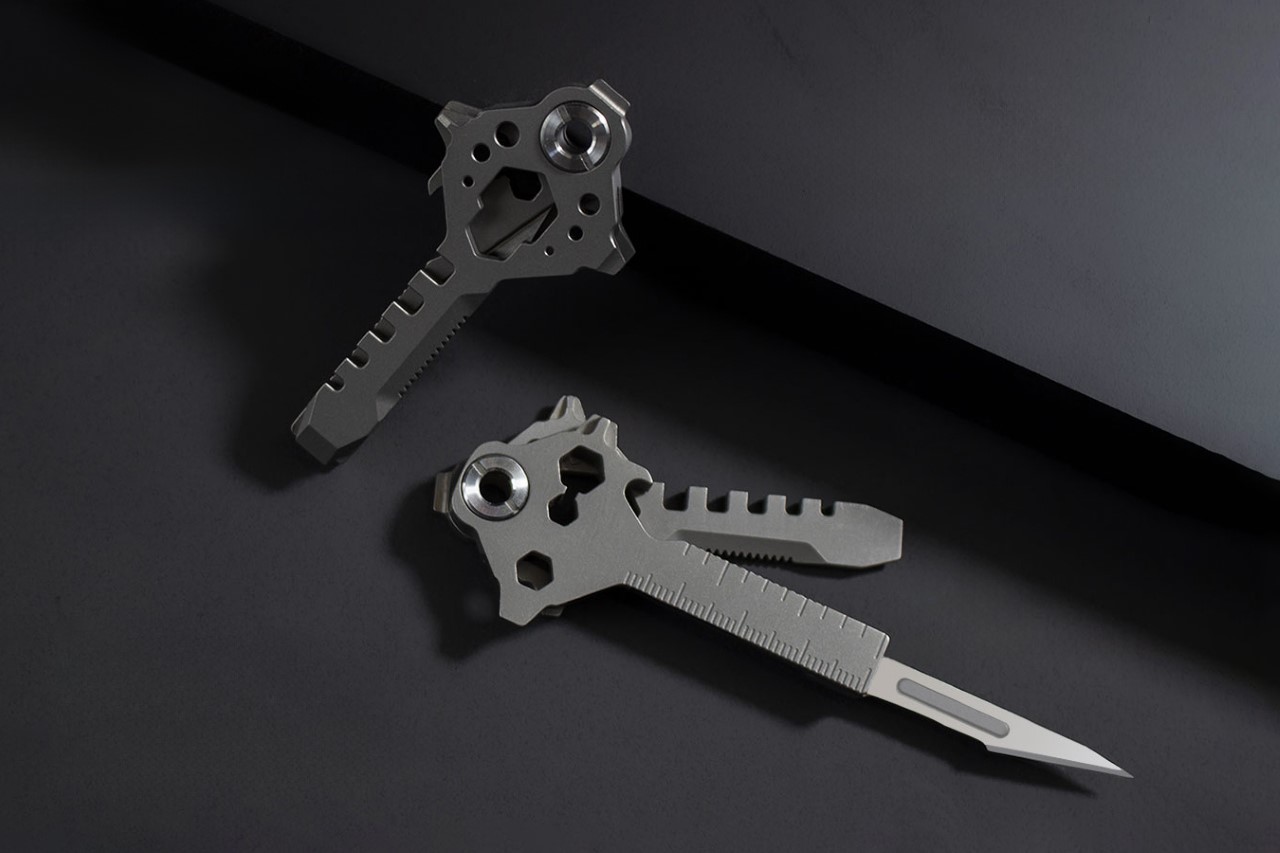 Tiny 14-in-1 Titanium Key Multitool Is More Versatile Than A Swiss Army  Knife - Yanko Design