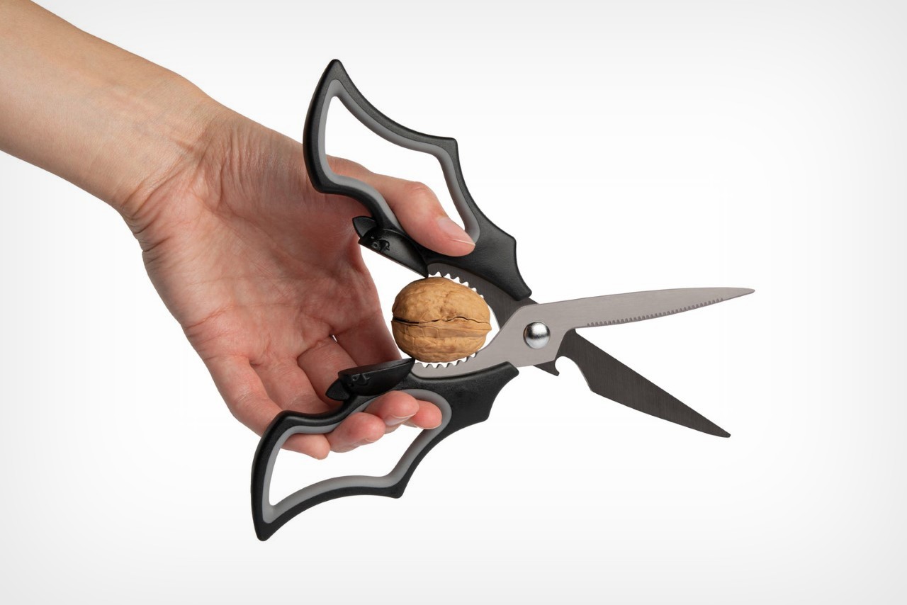 Adorable Bat-shaped Kitchen Scissors Cut Bags and Veggies