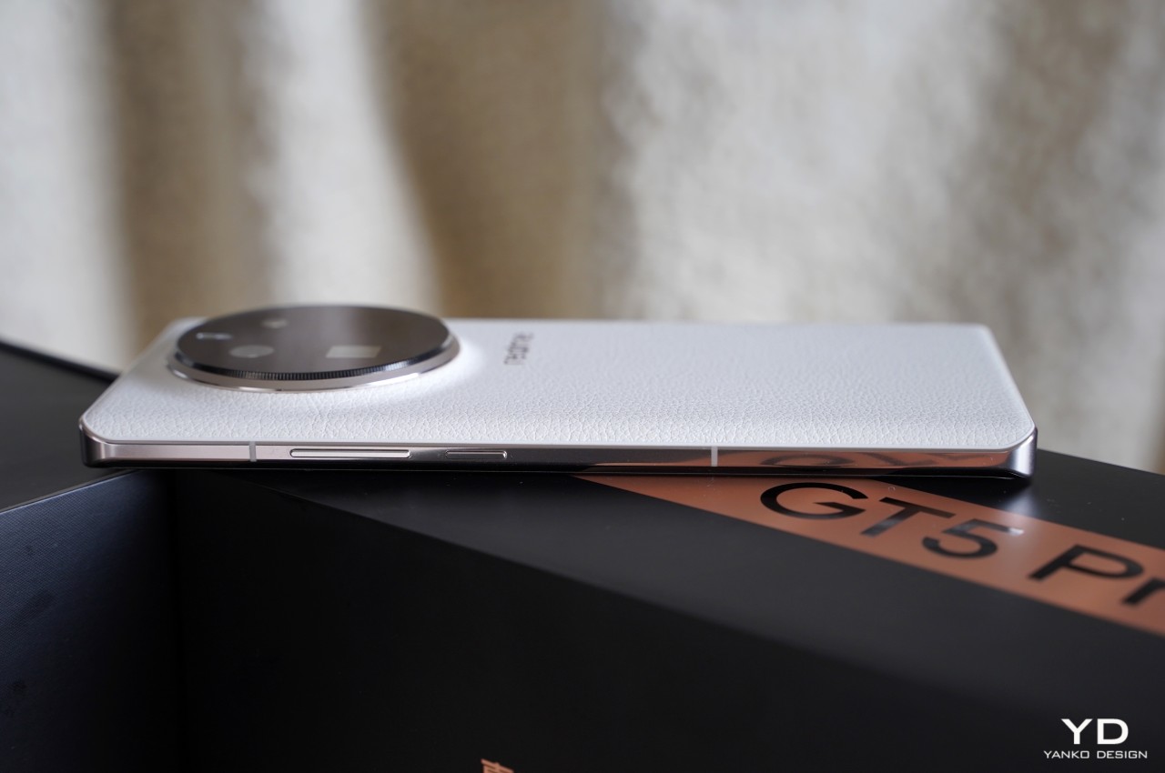 realme GT5 Pro announced: Snapdragon 8 Gen 3, 50MP f/1.69 Sony LYT-808 cam,  5,400mAh battery, palm unlock