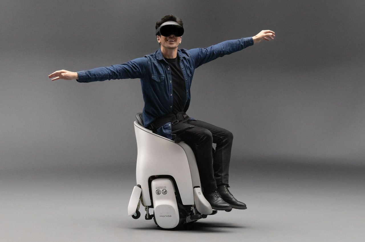 #Honda UNI-ONE wheelchair finds innovative use in VR worlds as extended reality mobility experience