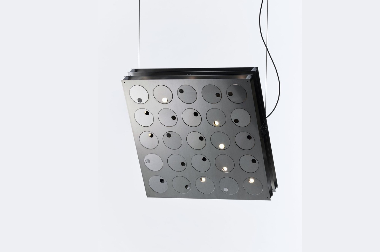#Modern take on disco balls brings kinetic panel with 25 lights