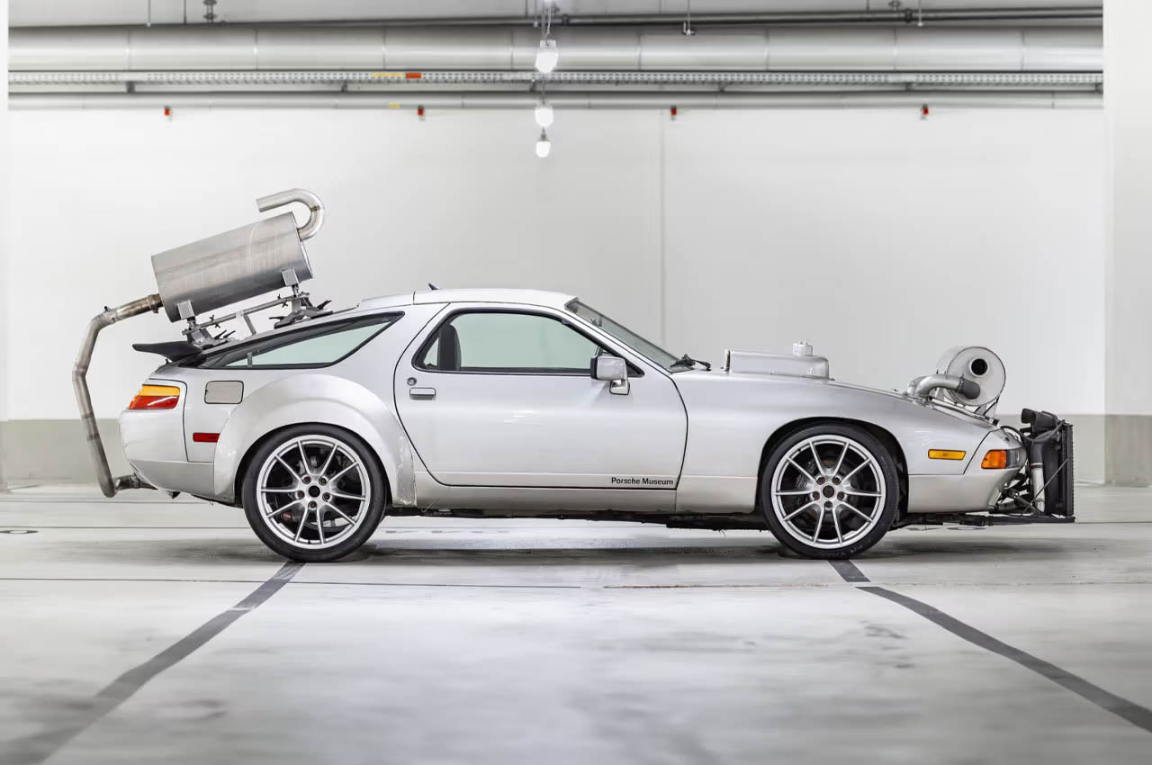 #This Mad Max-esque Porsche 928 had a very important role in achieving 911’s current status quo
