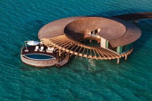 Stay in eco-friendly and sustainable luxury villas in the Red Sea