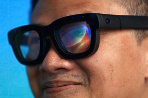 Meta’s futuristic Orion AR Glasses have Holographic Displays and Neural Control. Apple should take notes