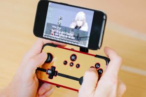 NEO S Mobile Kit gets you ready for ergonomic smartphone gaming with CRKD’s controller