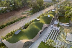 This School In India With An Undulating Green Roof & Sunken Courtyard Is A Relief From Boxy Classrooms