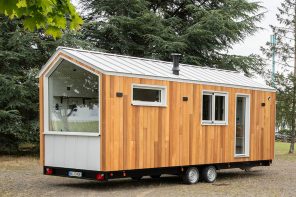 Baluchon’s Single-Story Tiny Home Arranges Everything On One Open-Layout Level