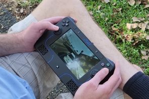 PlayStation 4 mod puts a portable console in your hands