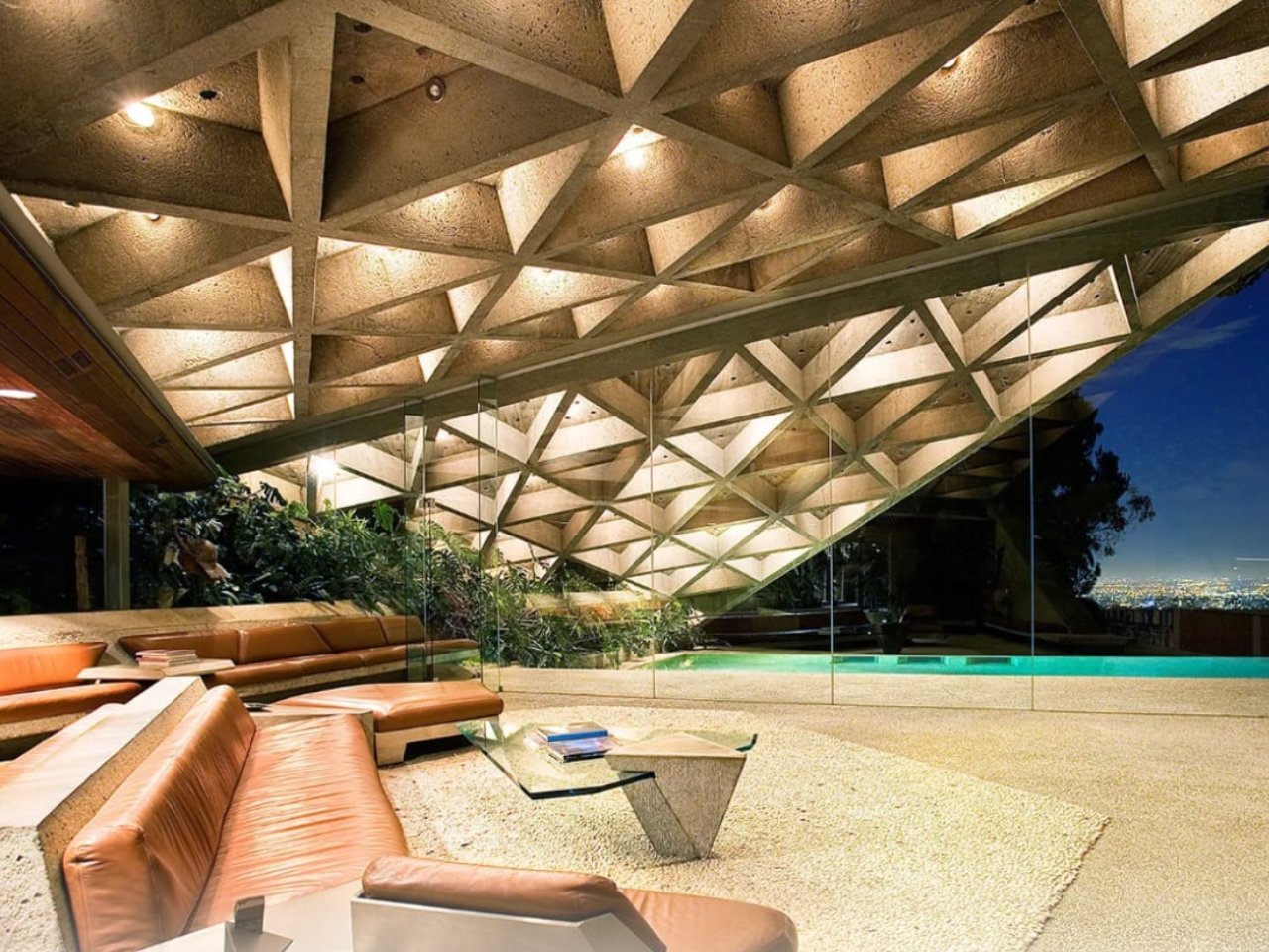 The Goldstein Estate: A Living Sculpture of Architectural Ingenuity