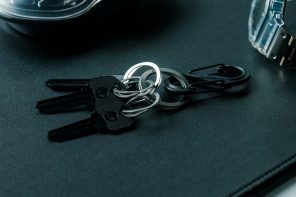 Discover the Ultimate EDC Key Ring: Wave-Designed for Effortless Use