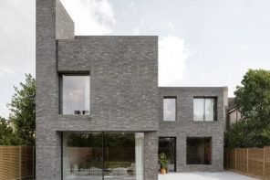 Architects ‘McLaren Excell’ Transform 1970s Wimbledon Home Into a Bold, Modern Brick Masterpiece