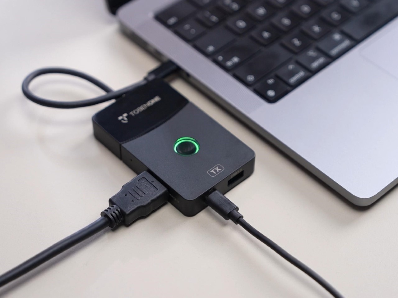 RIP HDMI Cables – This 6-in-1 Wireless HDMI Transmitter Hub Lets You Stream Video Wirelessly